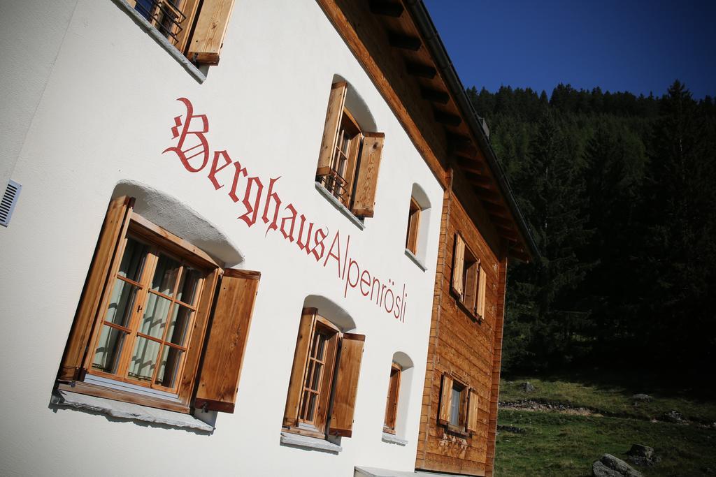 Berghaus Alpenroesli Hotel โคลสเตอร์ ภายนอก รูปภาพ