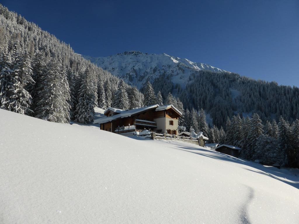 Berghaus Alpenroesli Hotel โคลสเตอร์ ภายนอก รูปภาพ