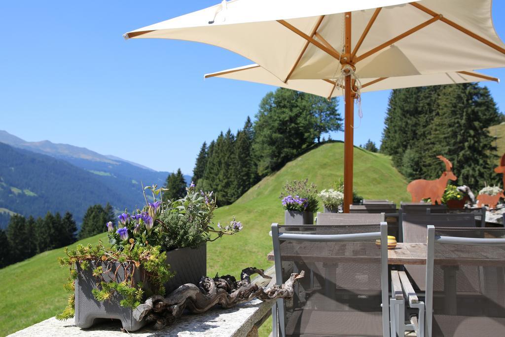 Berghaus Alpenroesli Hotel โคลสเตอร์ ภายนอก รูปภาพ