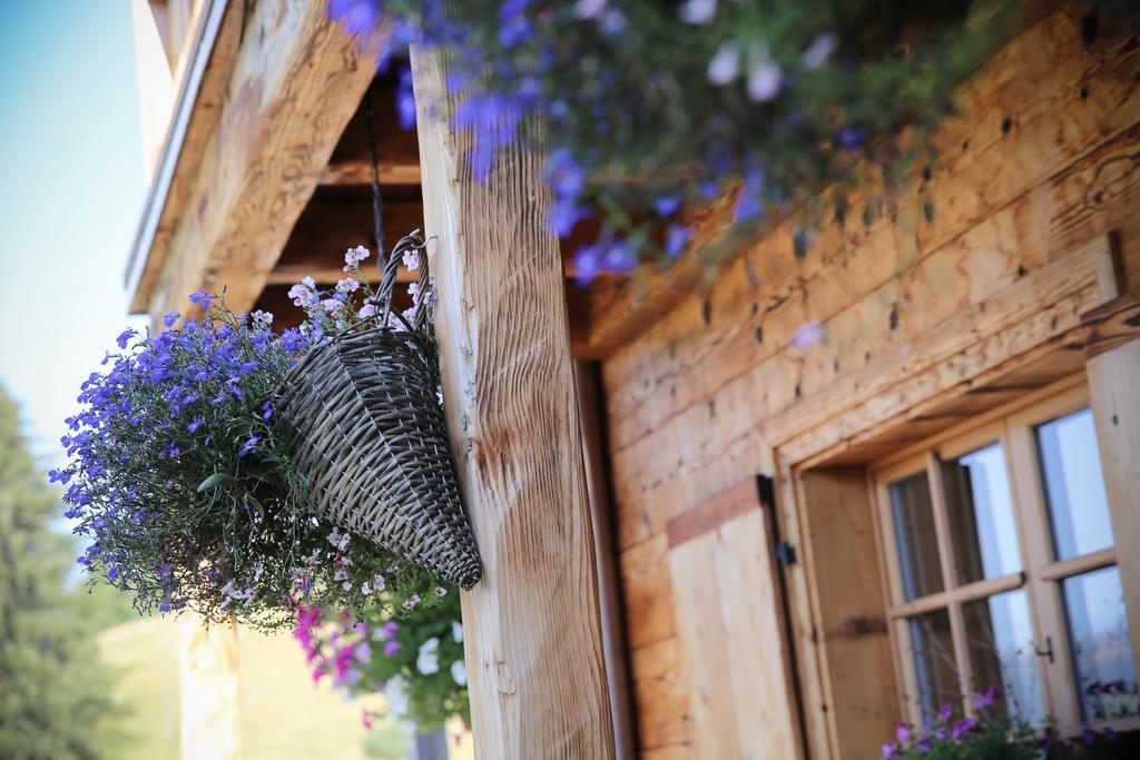 Berghaus Alpenroesli Hotel โคลสเตอร์ ภายนอก รูปภาพ