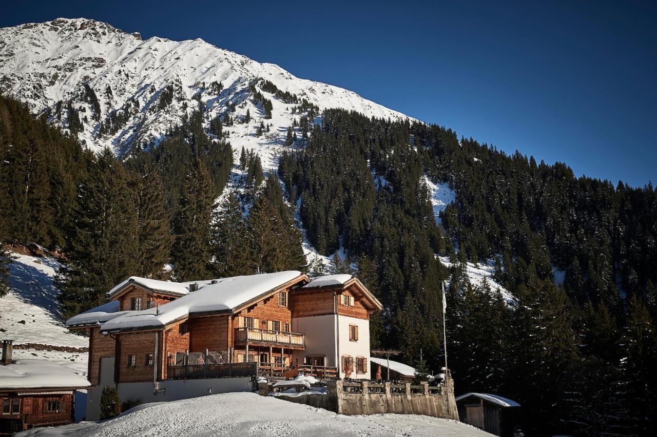 Berghaus Alpenroesli Hotel โคลสเตอร์ ภายนอก รูปภาพ