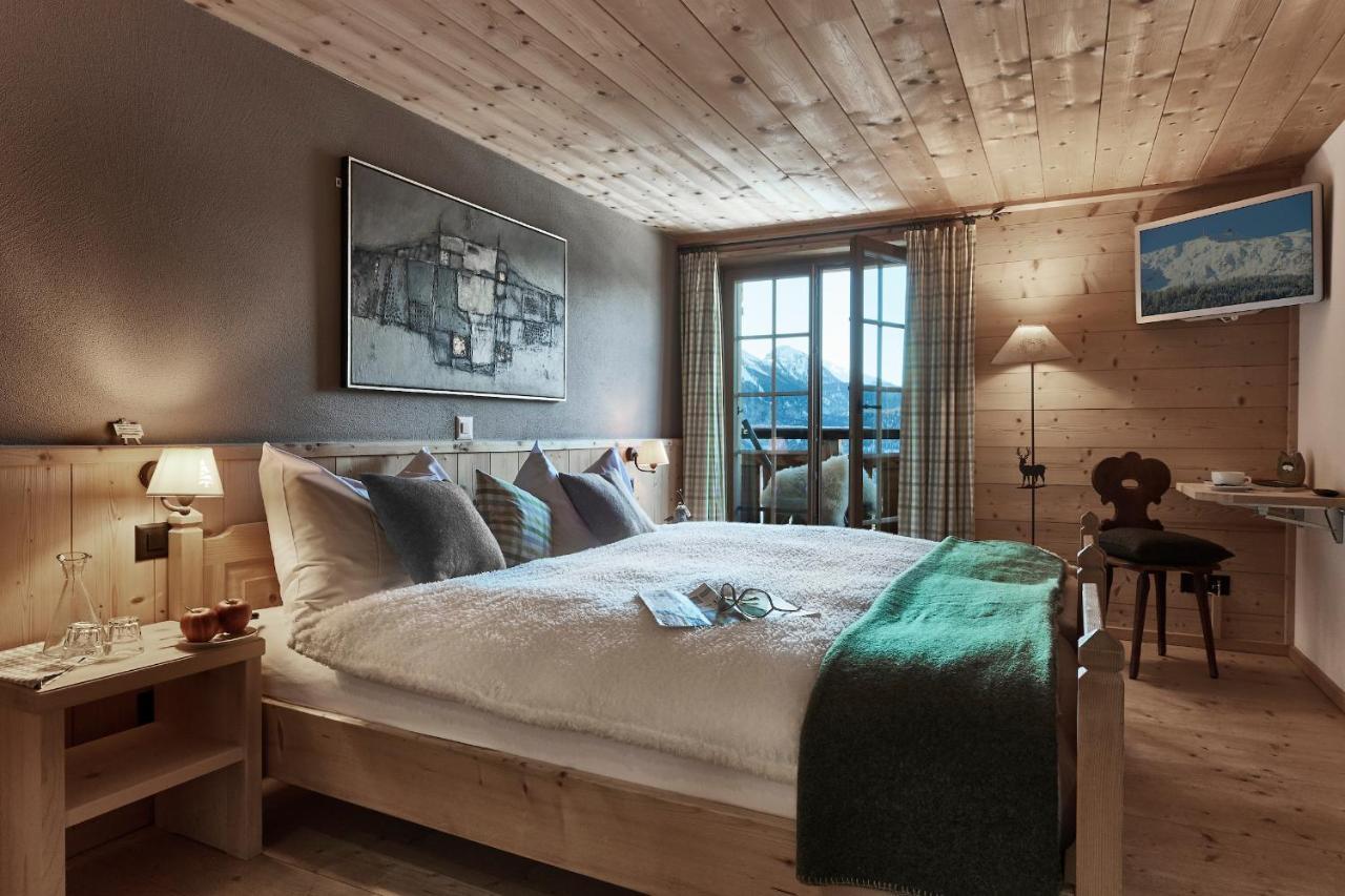 Berghaus Alpenroesli Hotel โคลสเตอร์ ภายนอก รูปภาพ